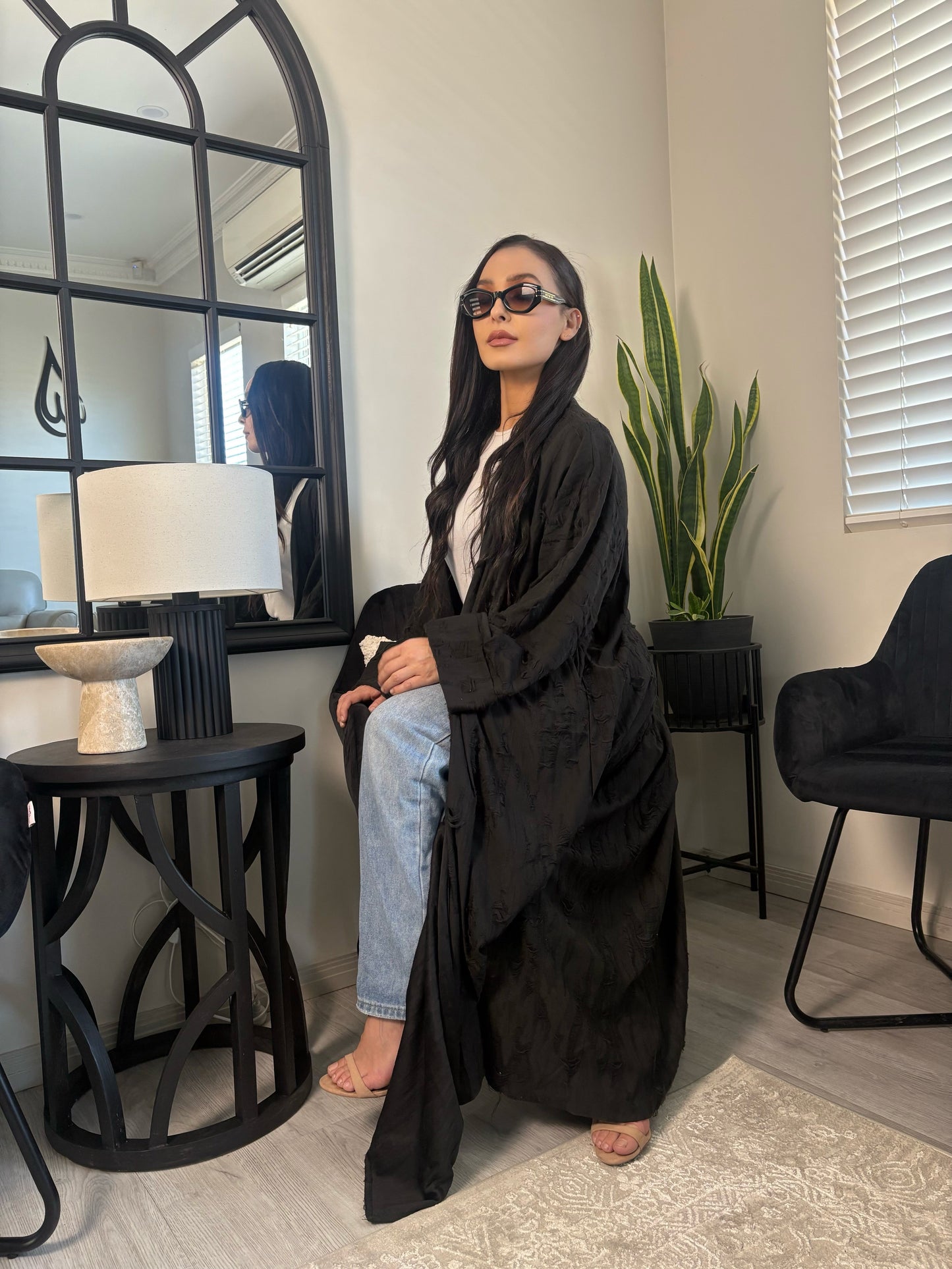 The Ezra Abaya - Black
