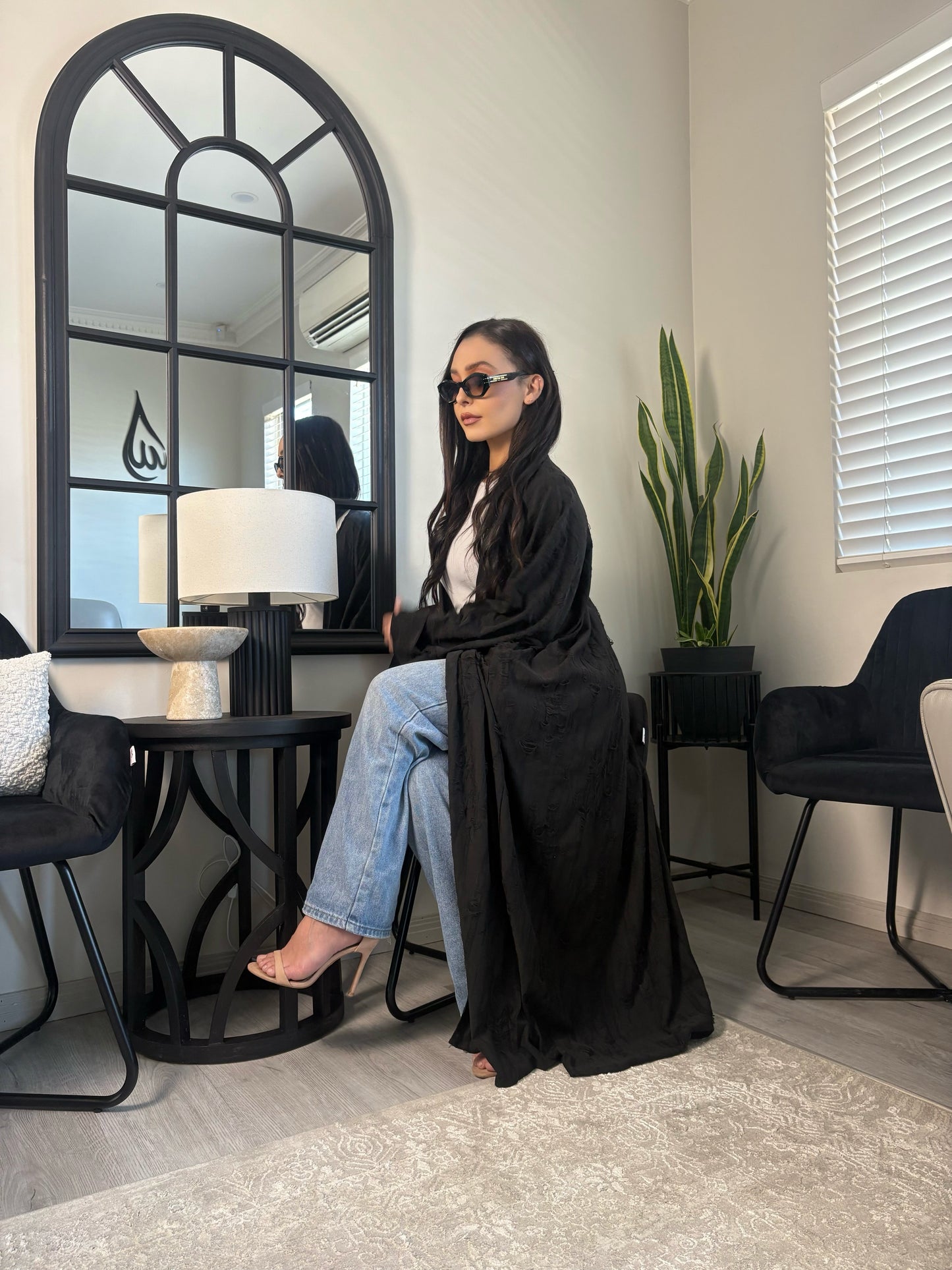 The Ezra Abaya - Black
